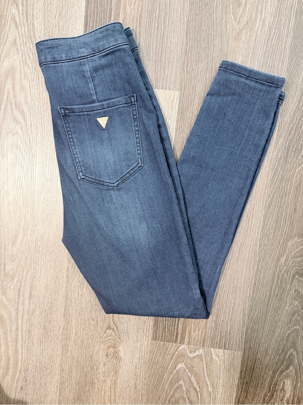 GUESS Women’s Dark Blue Stretch Skinny Jeggings